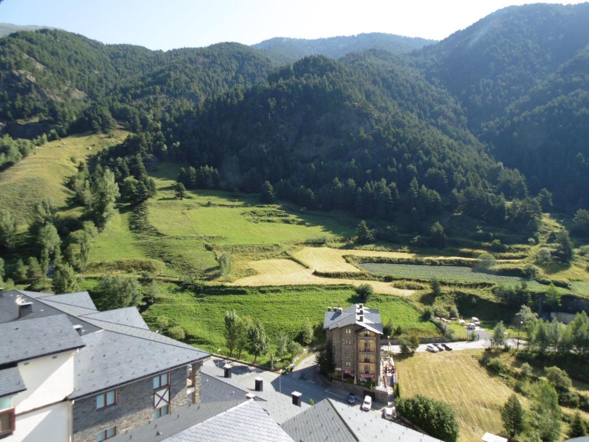 Comfortable Studio With Mountain View In Arinsal 40 M² + Ski Storage Kültér fotó
