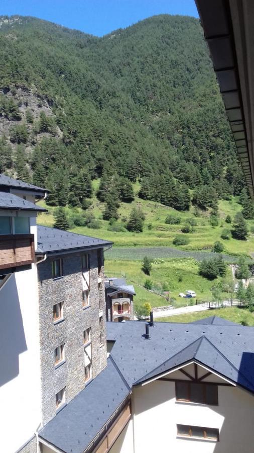 Comfortable Studio With Mountain View In Arinsal 40 M² + Ski Storage Kültér fotó
